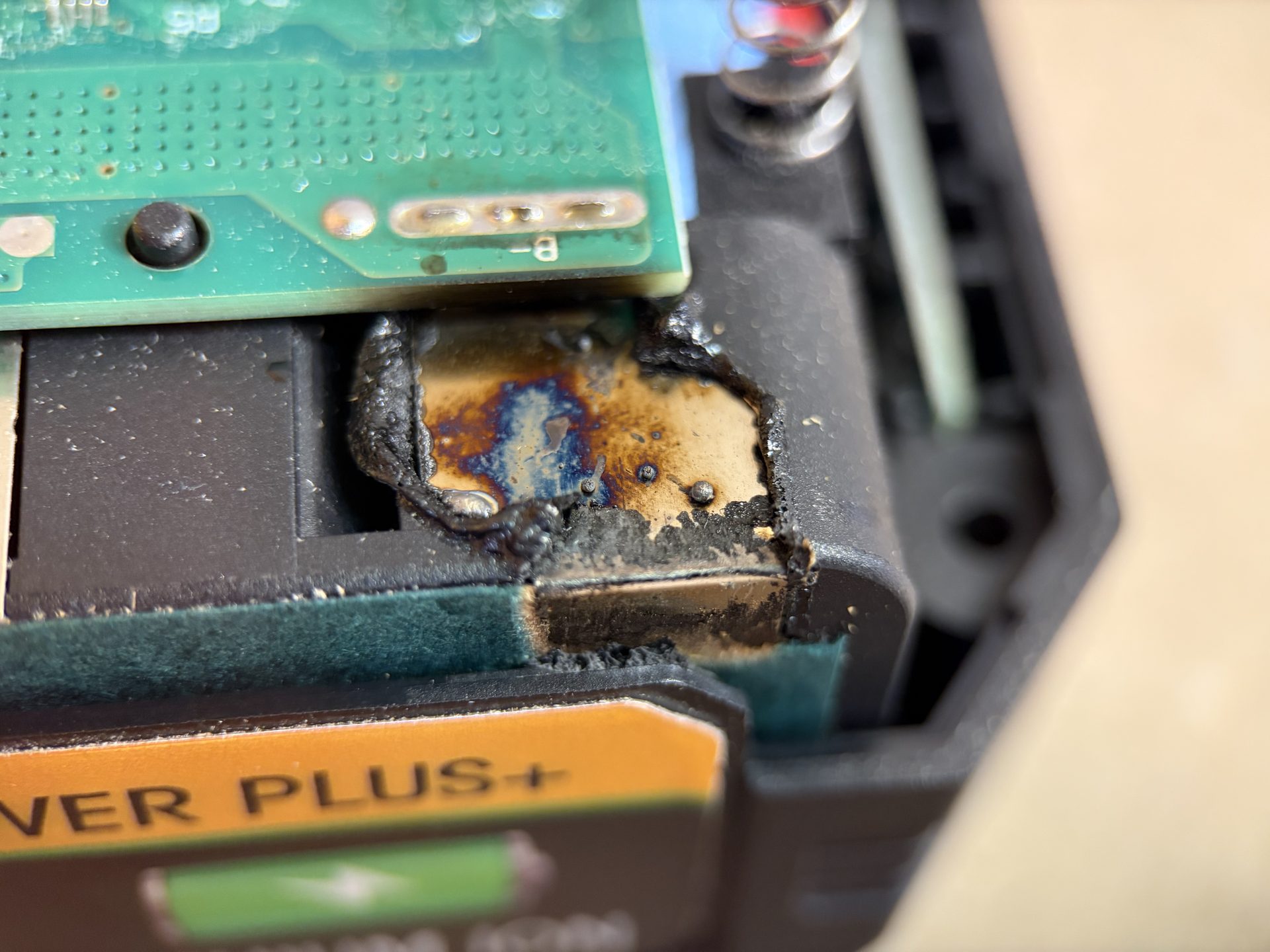 Some non-fatal melting at high B- busbar